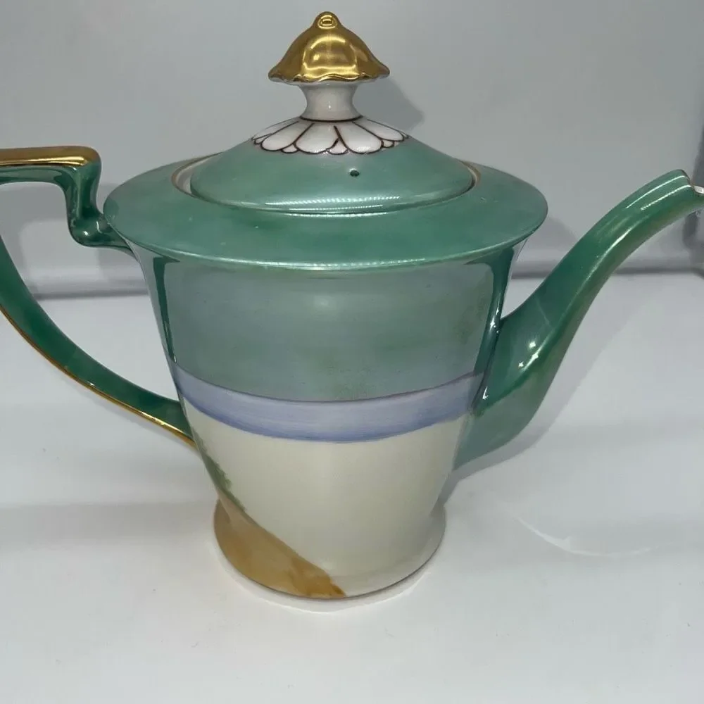 Vintage Lusterware Hand Painted Teapot‎